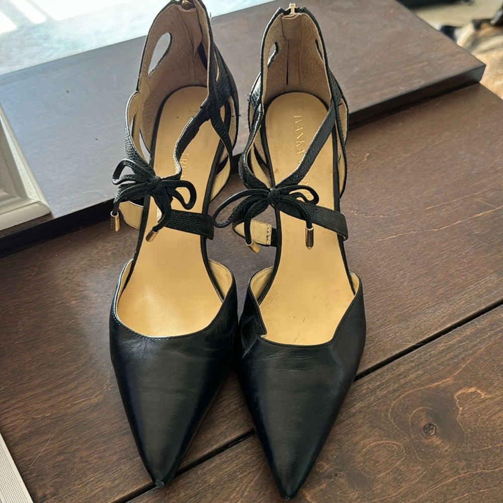 Ivanka Trump Black Leather Pointy Heel